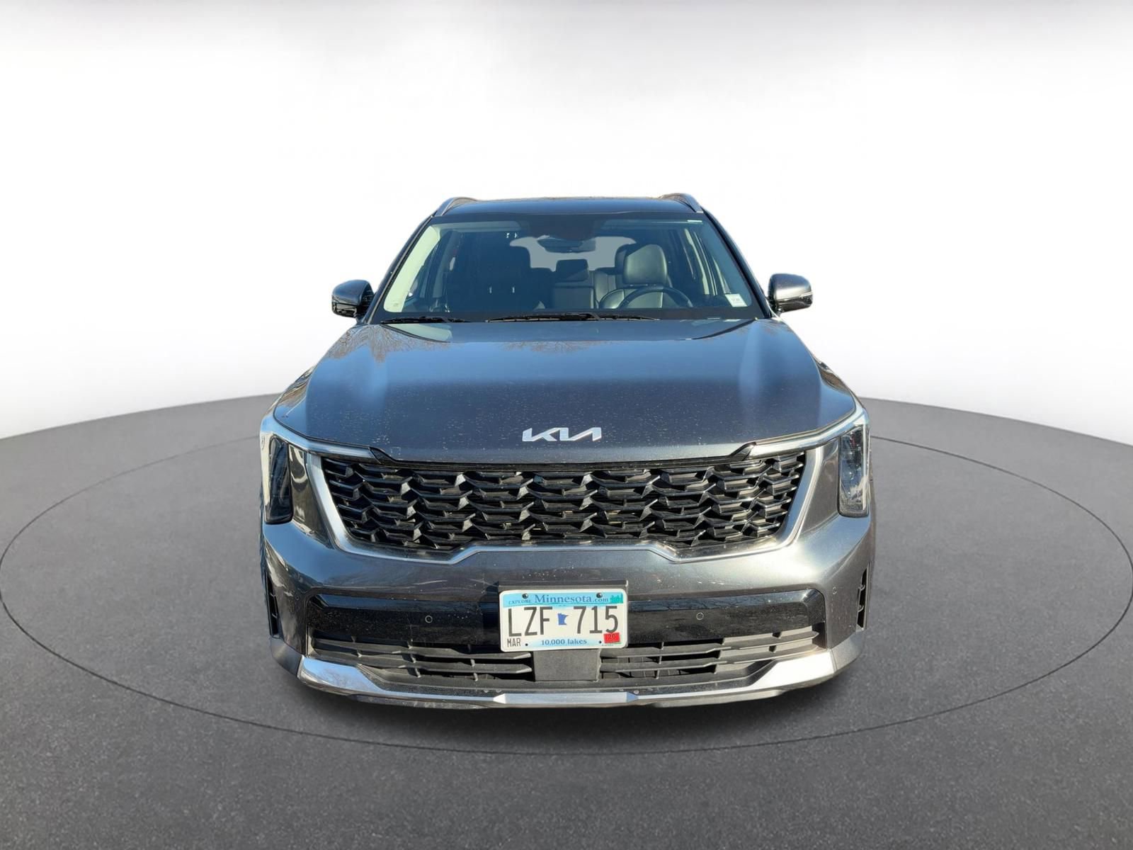 Used 2024 Kia Sorento S image 2