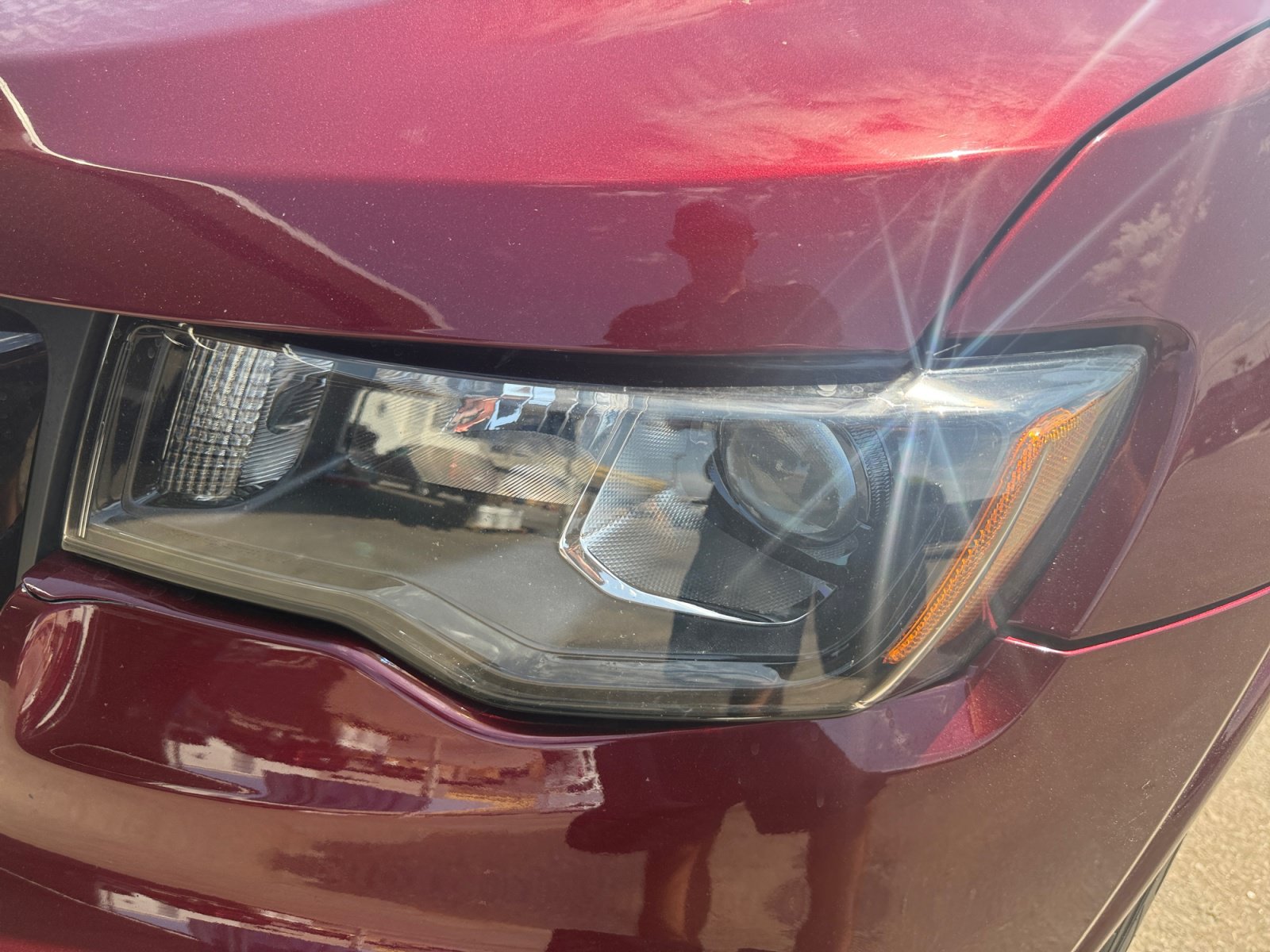 Used 2020 Jeep Grand Cherokee Altitude RWD image 9