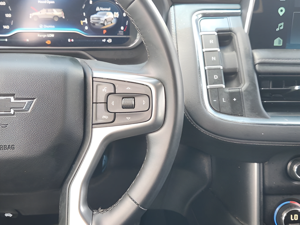 Used 2024 Chevrolet Tahoe Z71 w/ Luxury Package AWD/4WD image 34