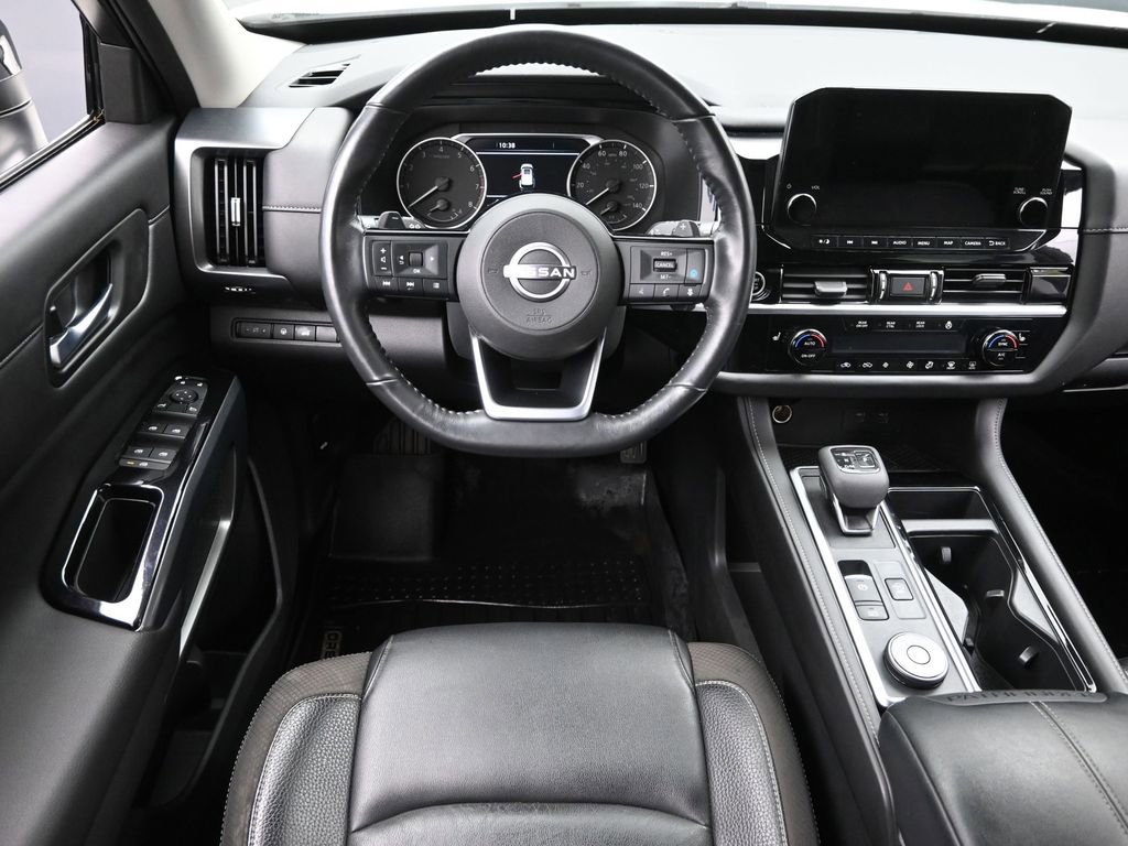 Used 2022 Nissan Pathfinder SL image 14