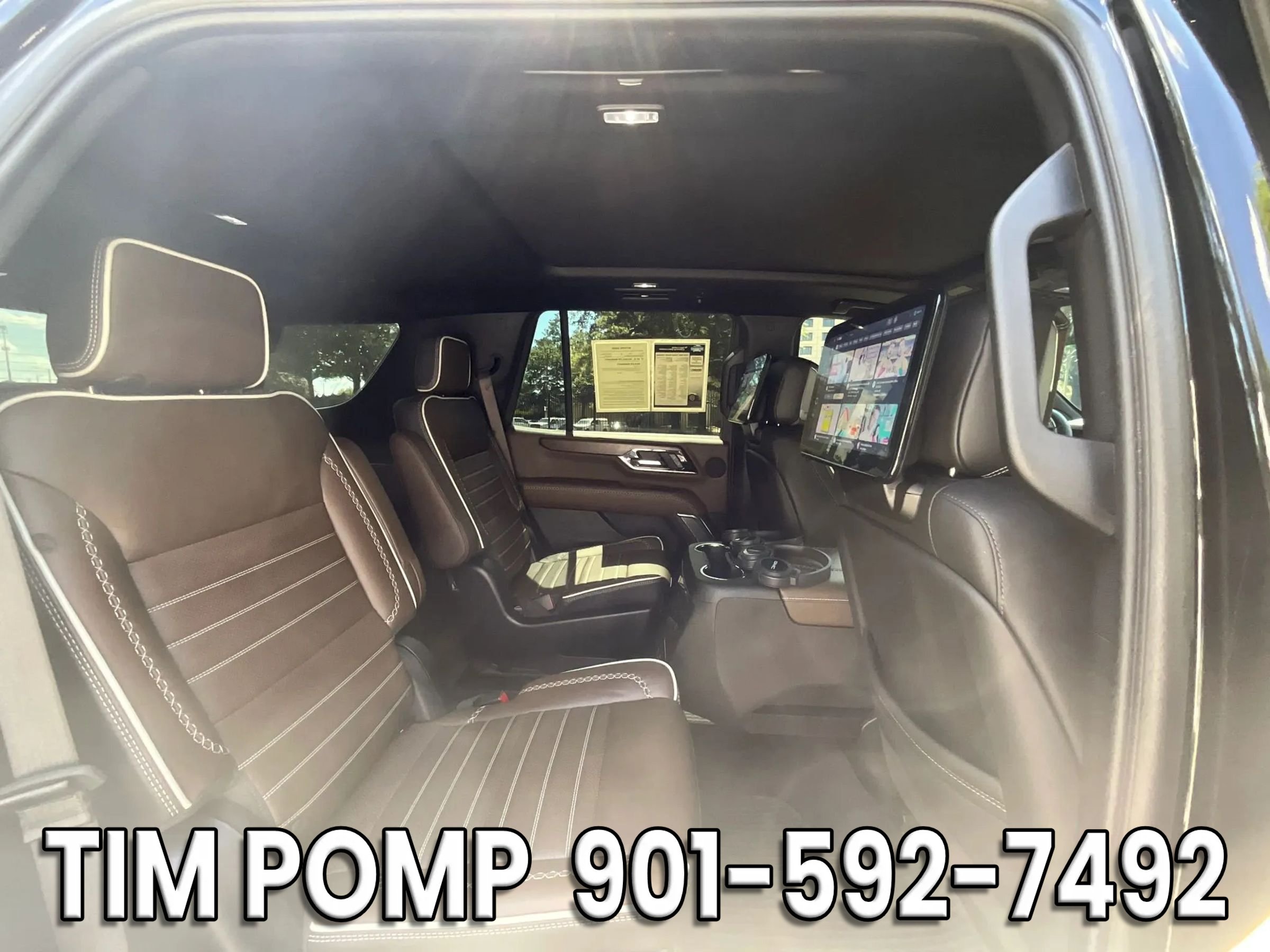 Used 2025 GMC Yukon Denali Ultimate AWD/4WD image 17