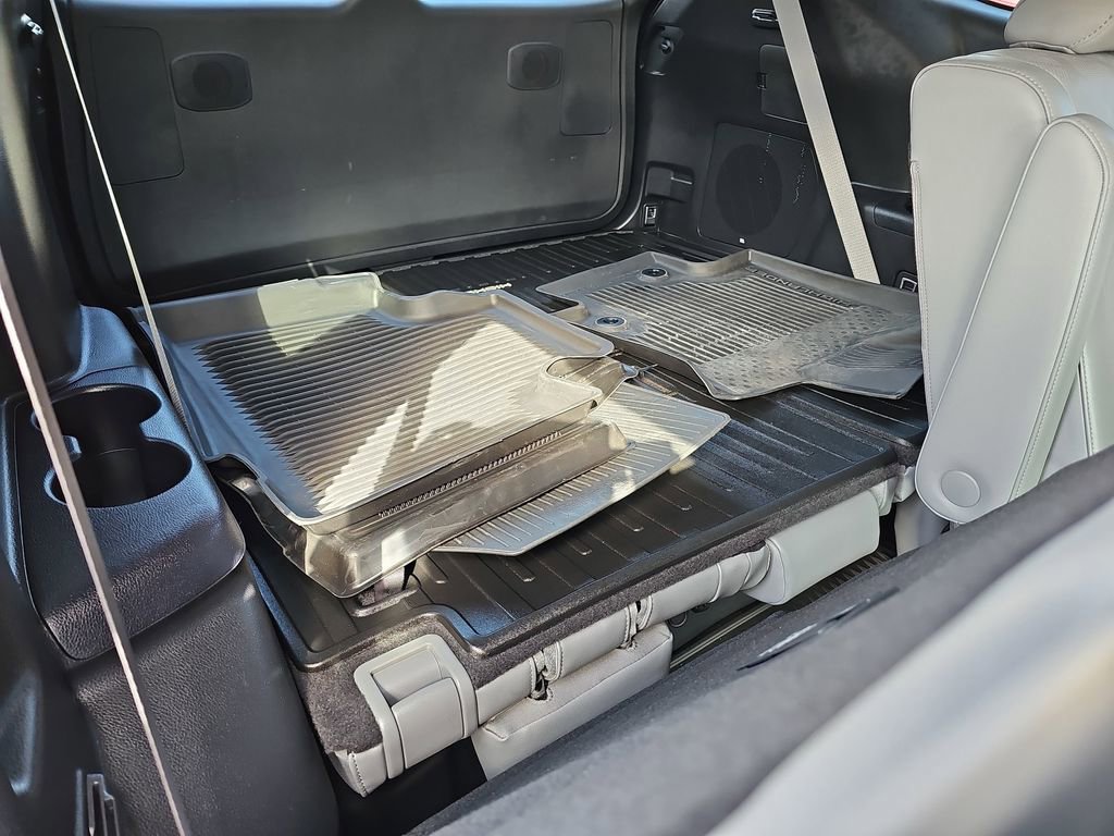 Used 2024 Toyota Highlander Platinum image 15