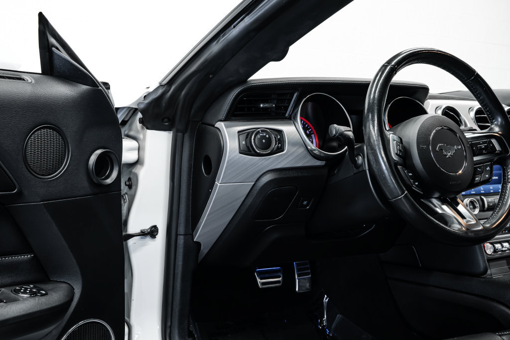 Used 2020 Ford Mustang Premium RWD image 20