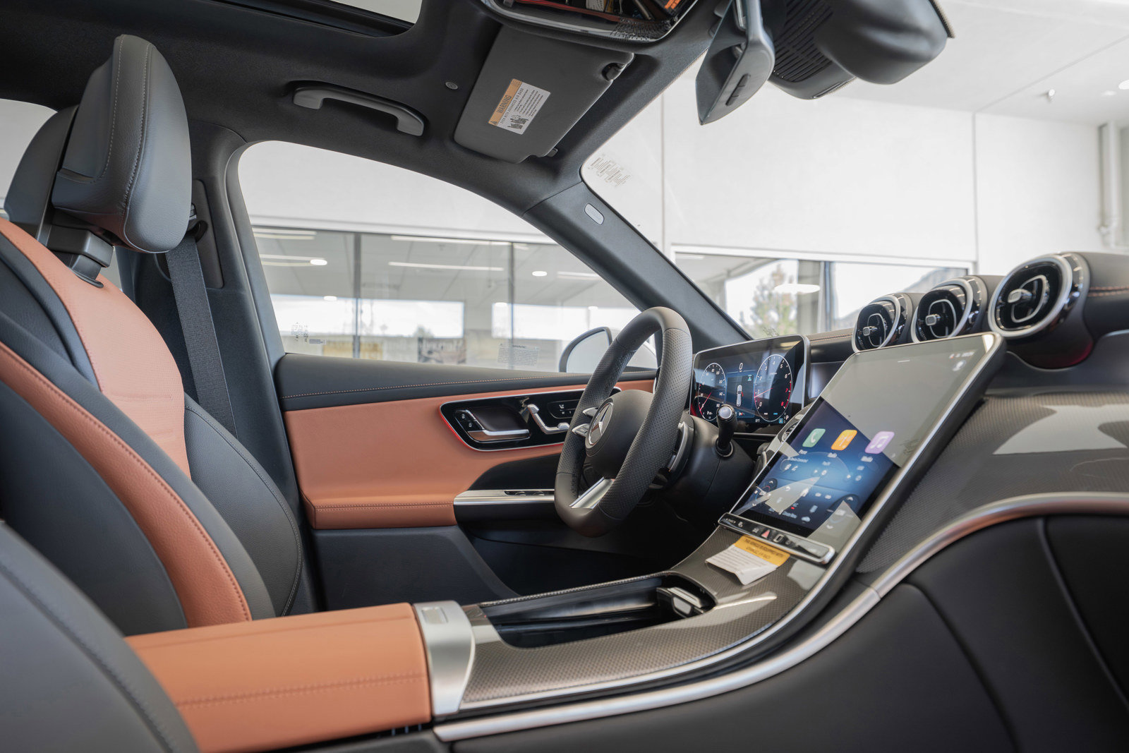 New 2025 Mercedes-Benz GLC 300 4MATIC image 18