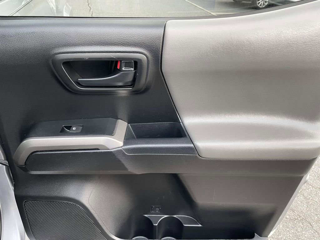 Used 2019 Toyota Tacoma SR5 image 43