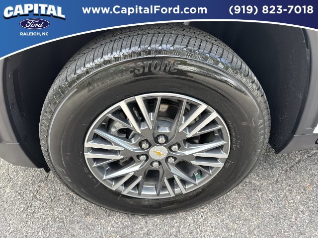 Used 2026 Chevrolet Traverse LT FWD image 13