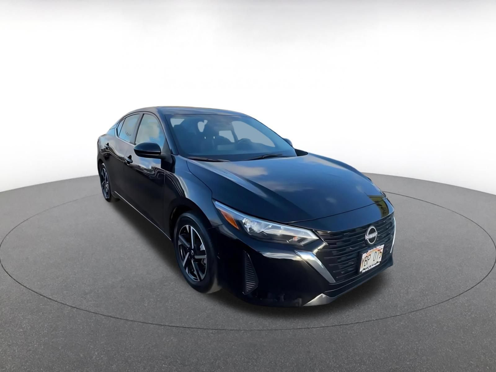 Used 2025 Nissan Sentra SV FWD image 3