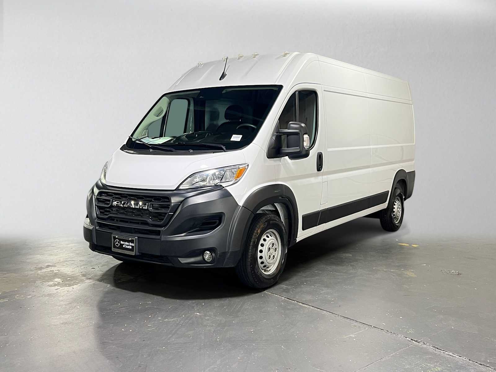 Used 2024 RAM ProMaster 2500 w/ Convenience Group FWD image 7