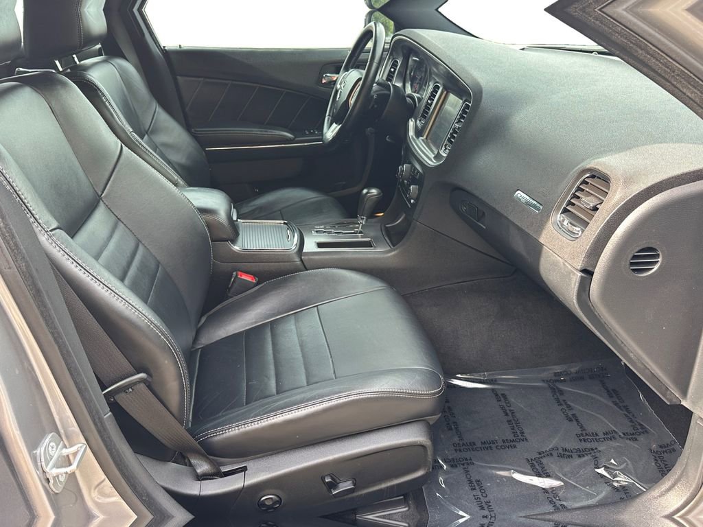 Used 2014 Dodge Charger R/T RWD image 15