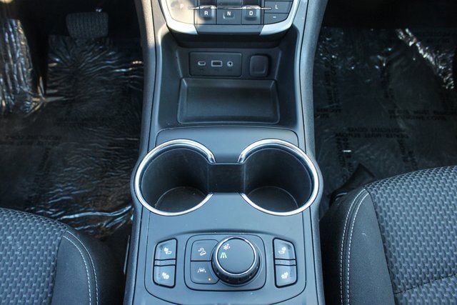 Used 2023 GMC Terrain SLE w/ Driver Convenience Package image 18