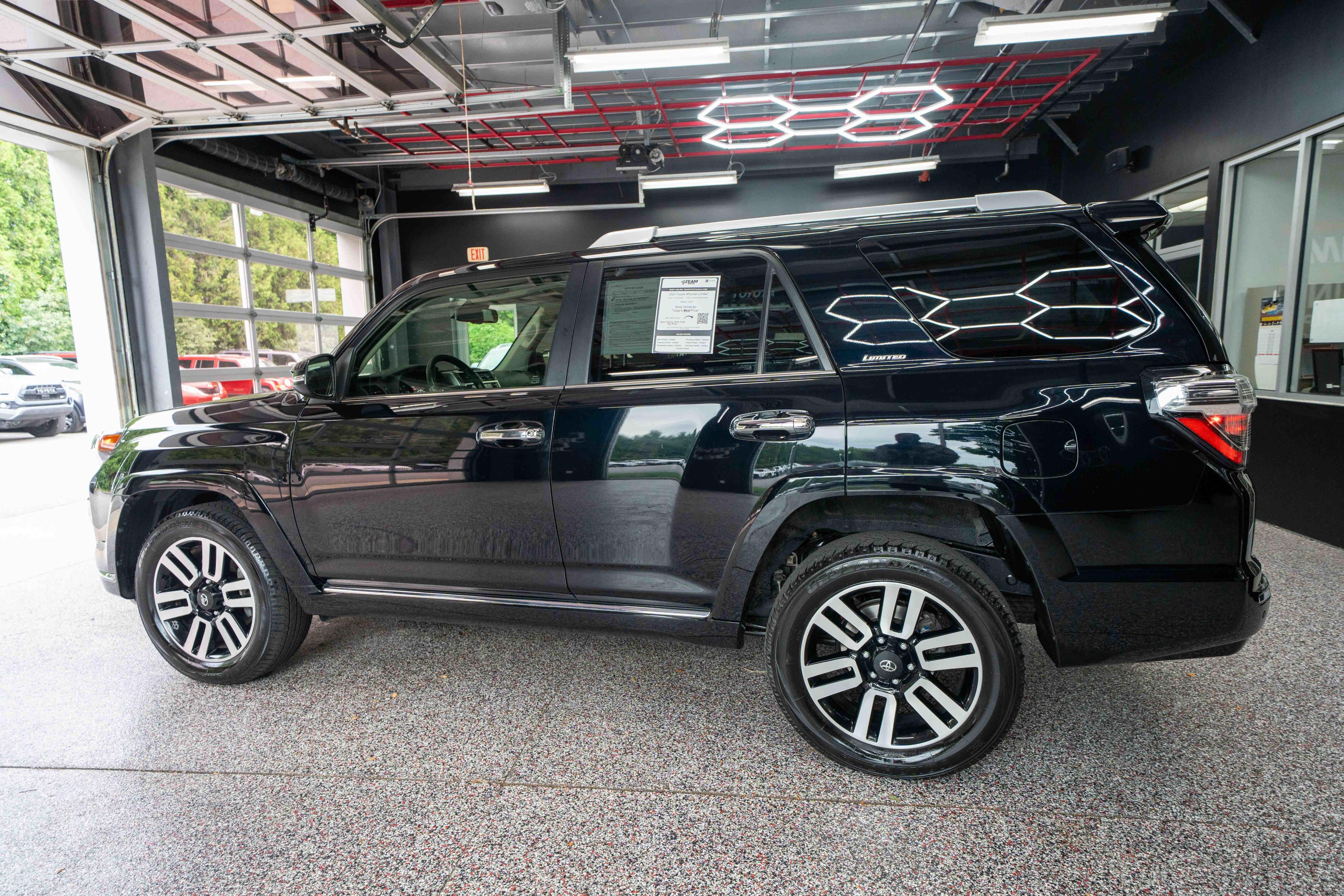 Certified 2023 Toyota 4Runner Limited AWD/4WD image 3