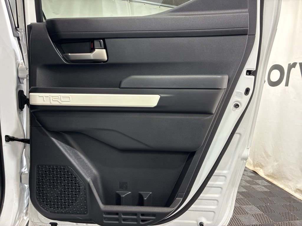 Used 2024 Toyota Tacoma TRD Sport AWD/4WD image 11