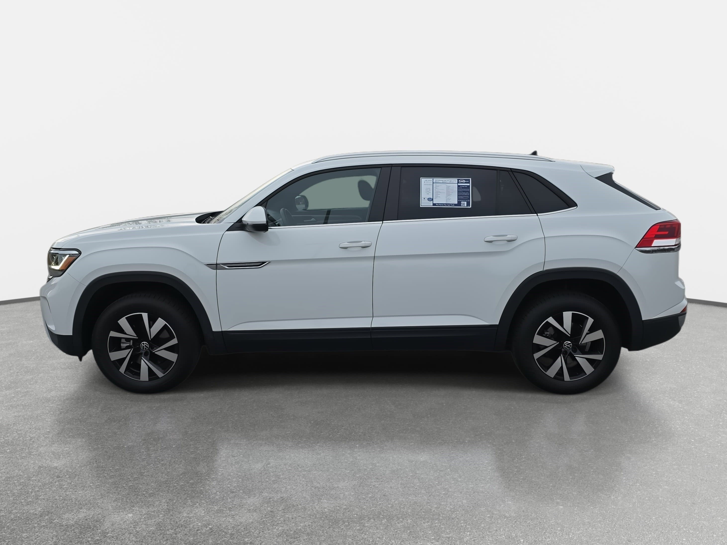 Used 2023 Volkswagen Atlas Cross Sport SE image 8