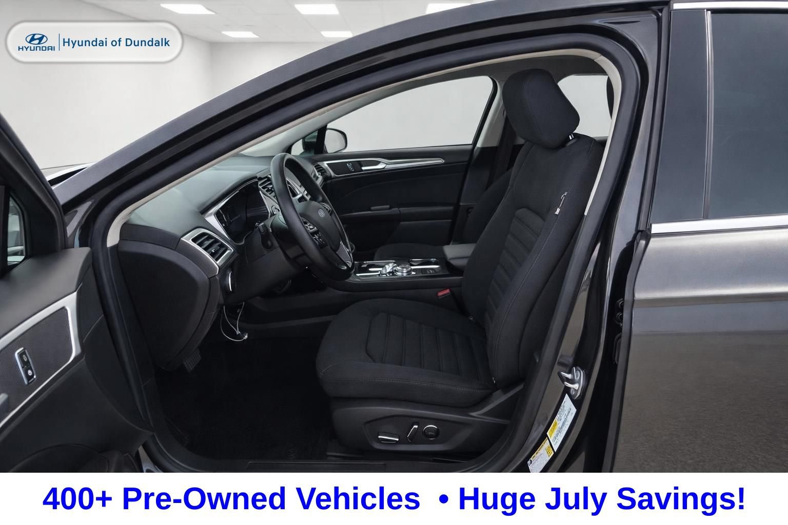 Used 2020 Ford Fusion SE FWD image 10