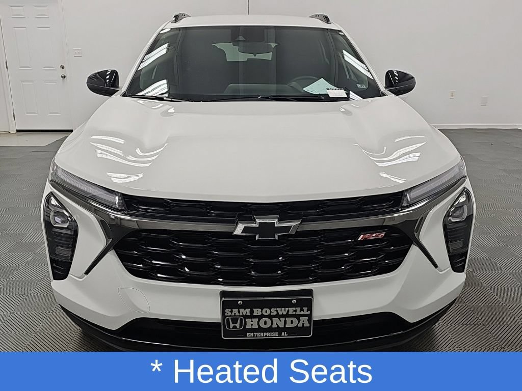 Used 2024 Chevrolet Trax RS FWD image 4