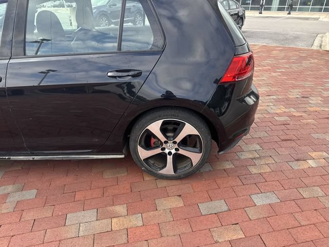 Used 2015 Volkswagen GTI 4-Door FWD image 6