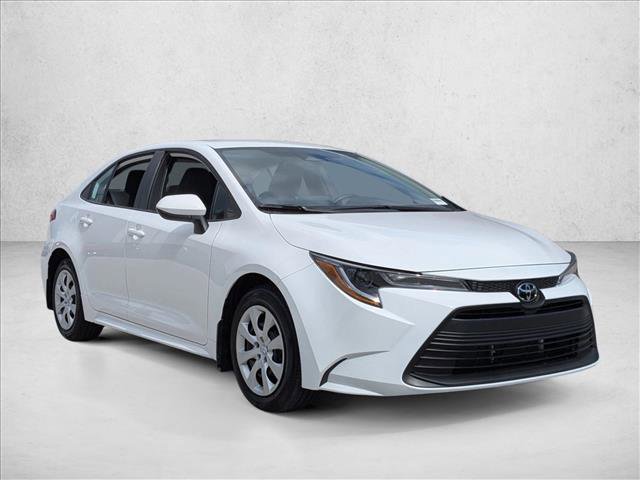Used 2025 Toyota Corolla LE video 3
