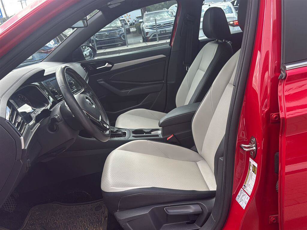 Used 2019 Volkswagen Jetta R-Line w/ R-Line Cold Weather Package FWD image 18
