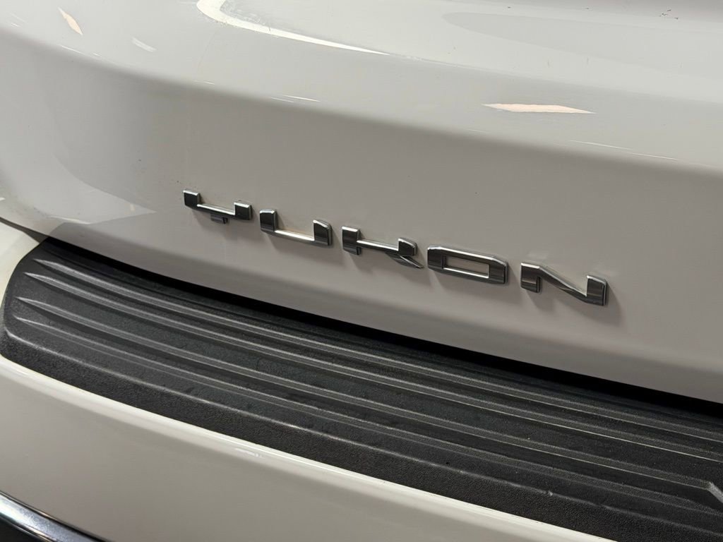 Used 2024 GMC Yukon AT4 w/ AT4 Premium Plus Package image 12