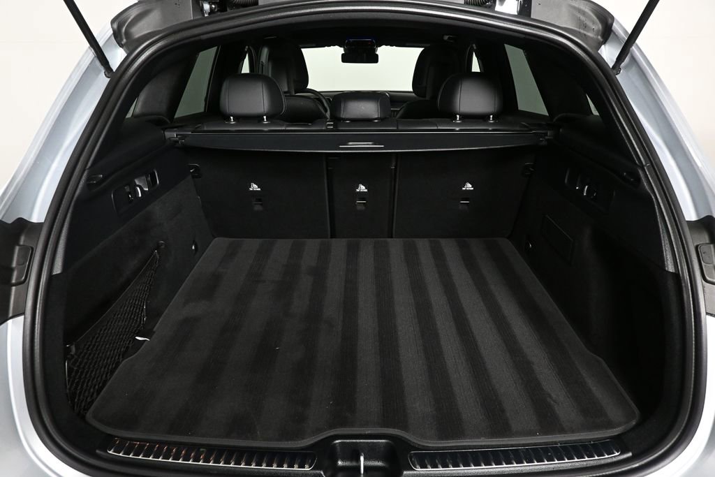 Certified 2025 Mercedes-Benz GLC 300 image 29