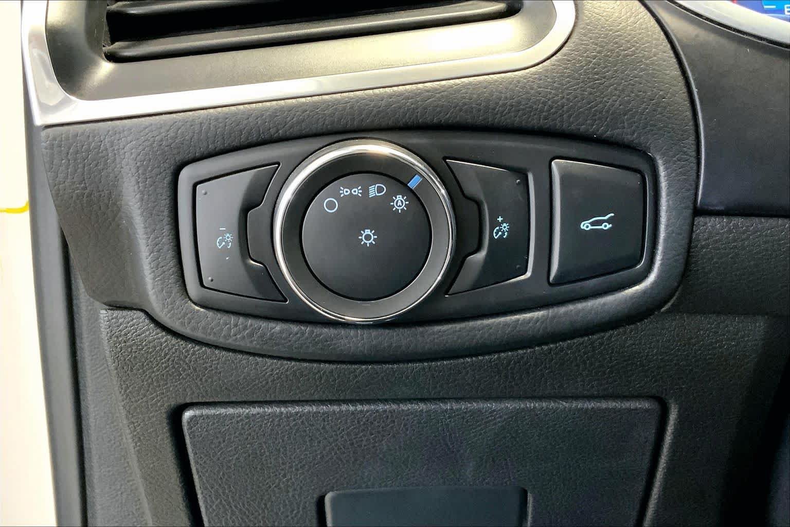 Used 2016 Ford Edge Sport w/ Equipment Group 401A AWD/4WD image 34
