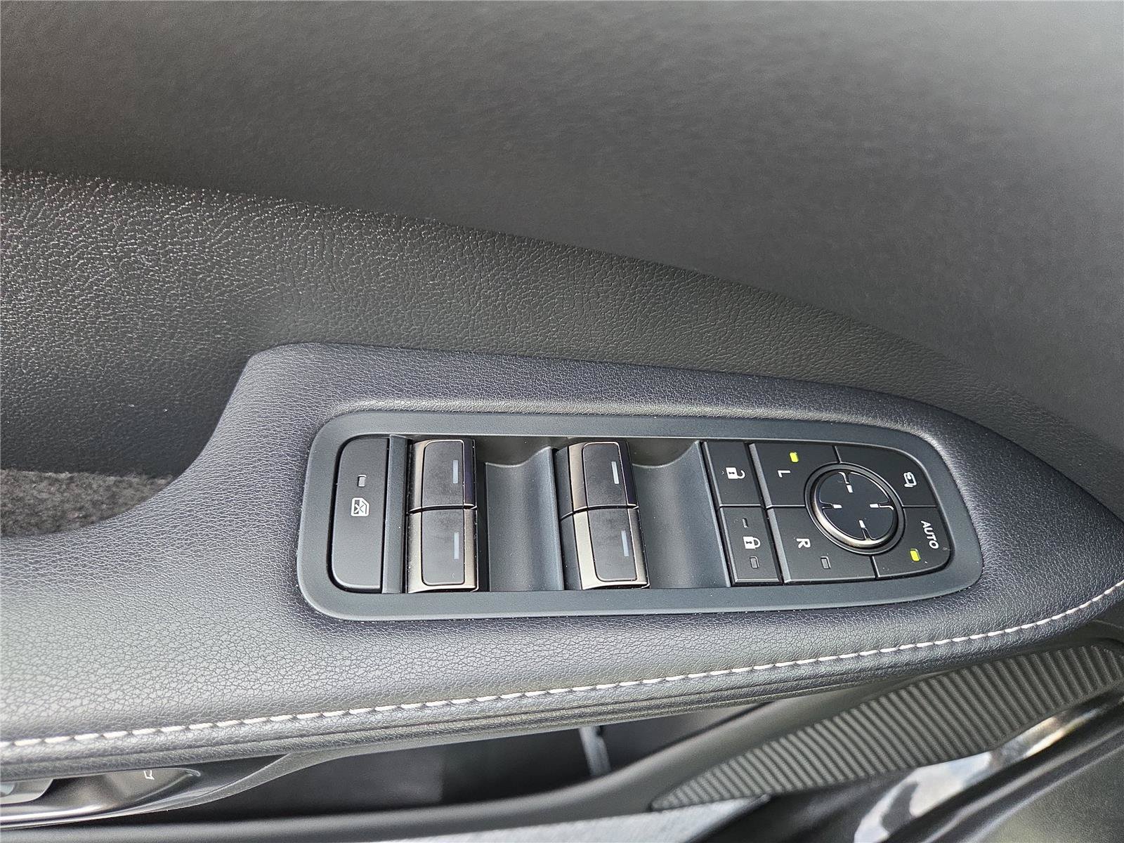 Used 2024 Lexus RX 500h F Sport w/ Convenience Package AWD/4WD image 14