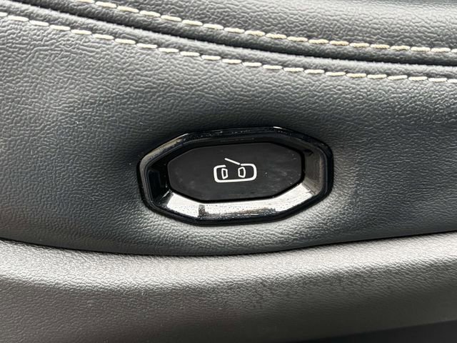 New 2026 Jeep Cherokee Laredo image 17