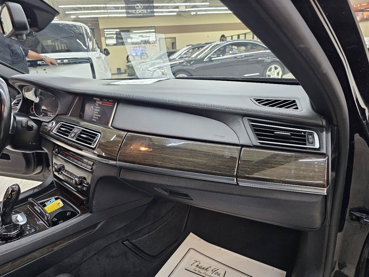 Used 2015 BMW 750i w/ M Sport Edition RWD image 22