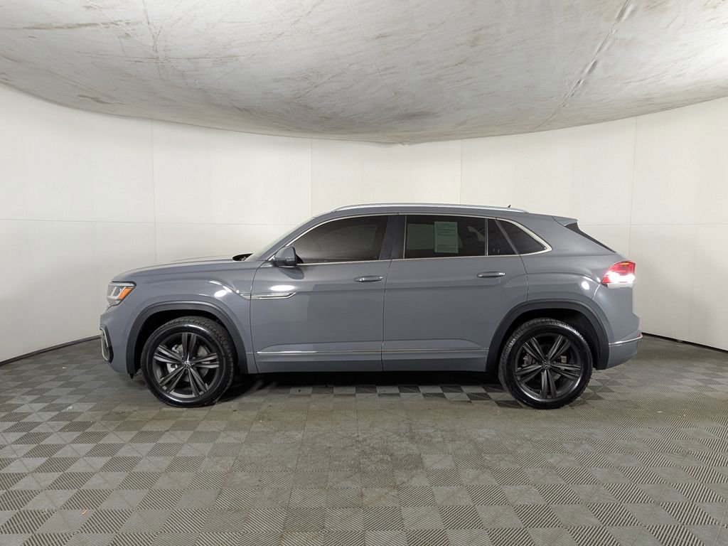 Used 2022 Volkswagen Atlas Cross Sport SEL R-Line image 3