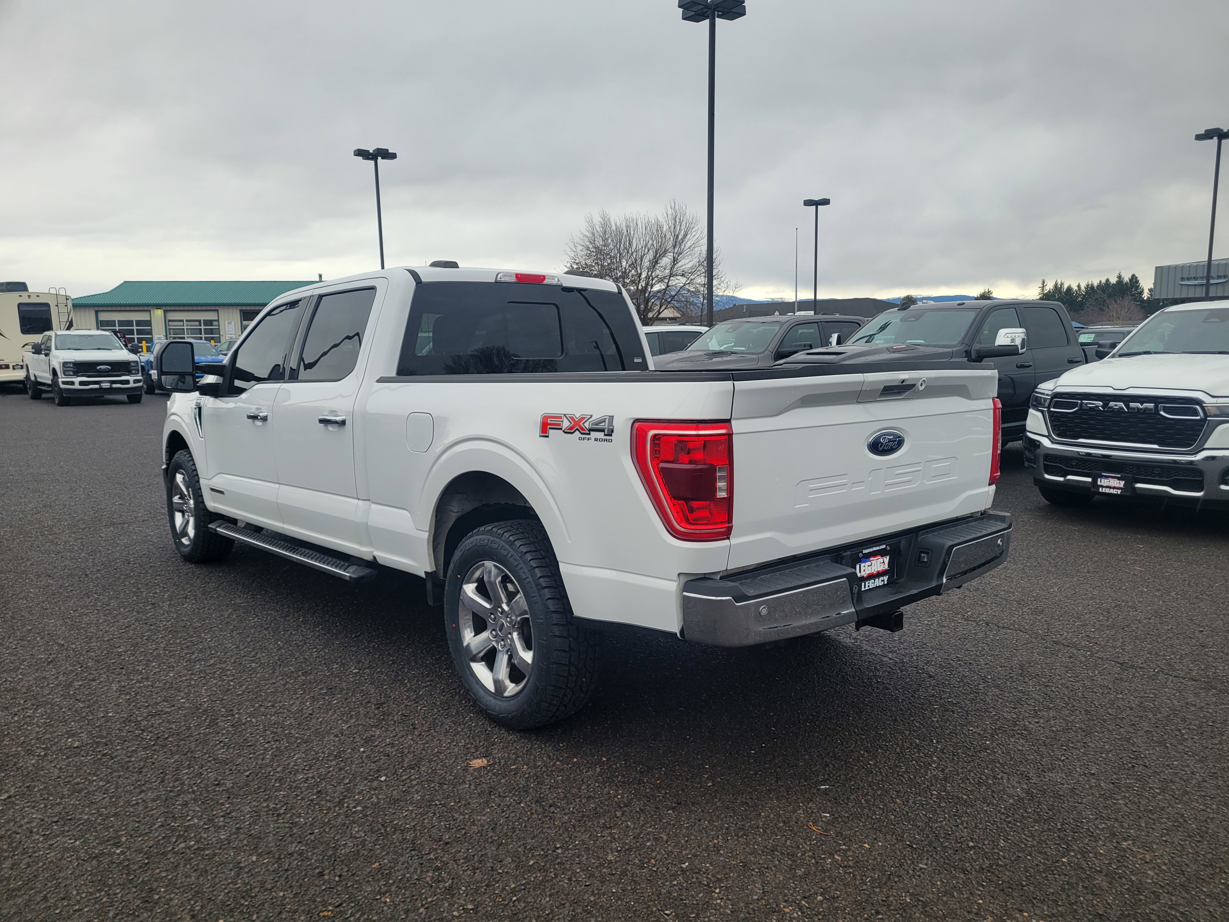 Used 2021 Ford F150 XLT w/ Equipment Group 302A High image 13