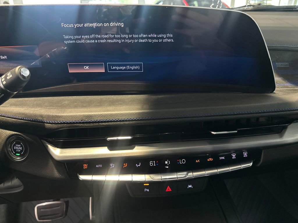 Used 2025 Cadillac XT4 Sport FWD image 23