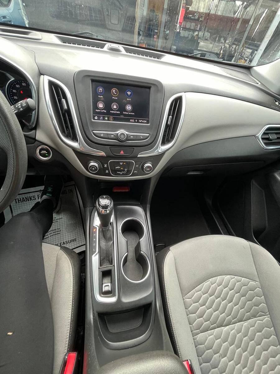 Used 2020 Chevrolet Equinox LT FWD image 6