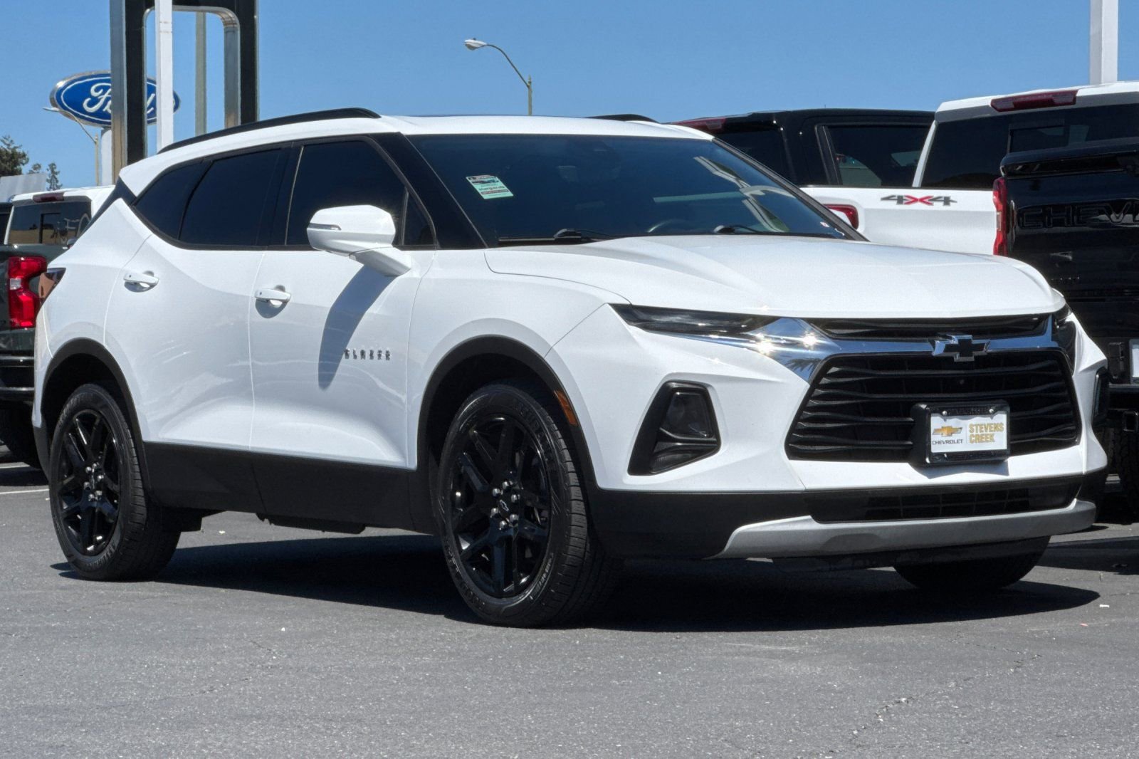 Used 2019 Chevrolet Blazer LT w/ Sun and Wheels Package AWD/4WD image 2