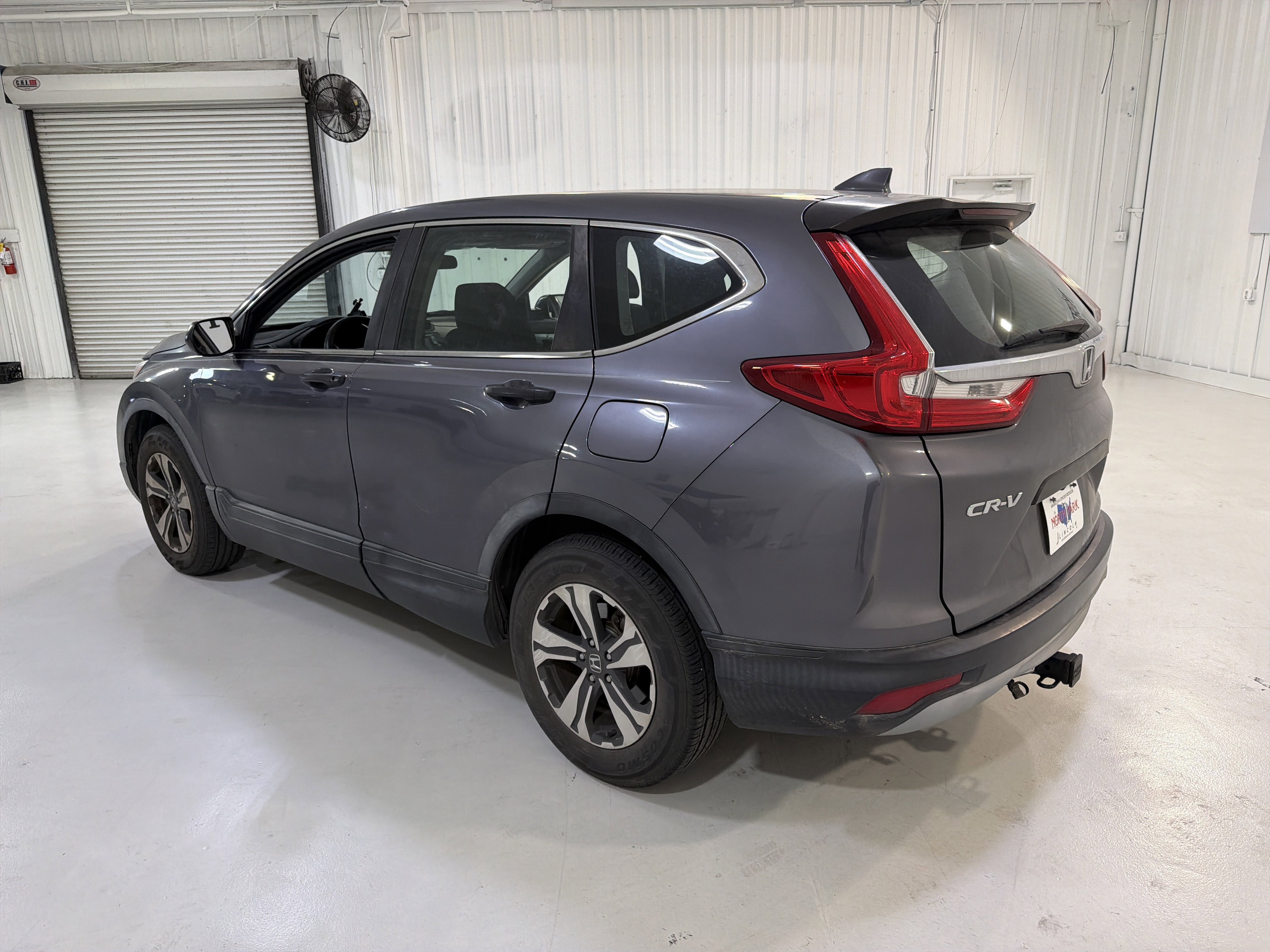 Used 2018 Honda CR-V LX image 3