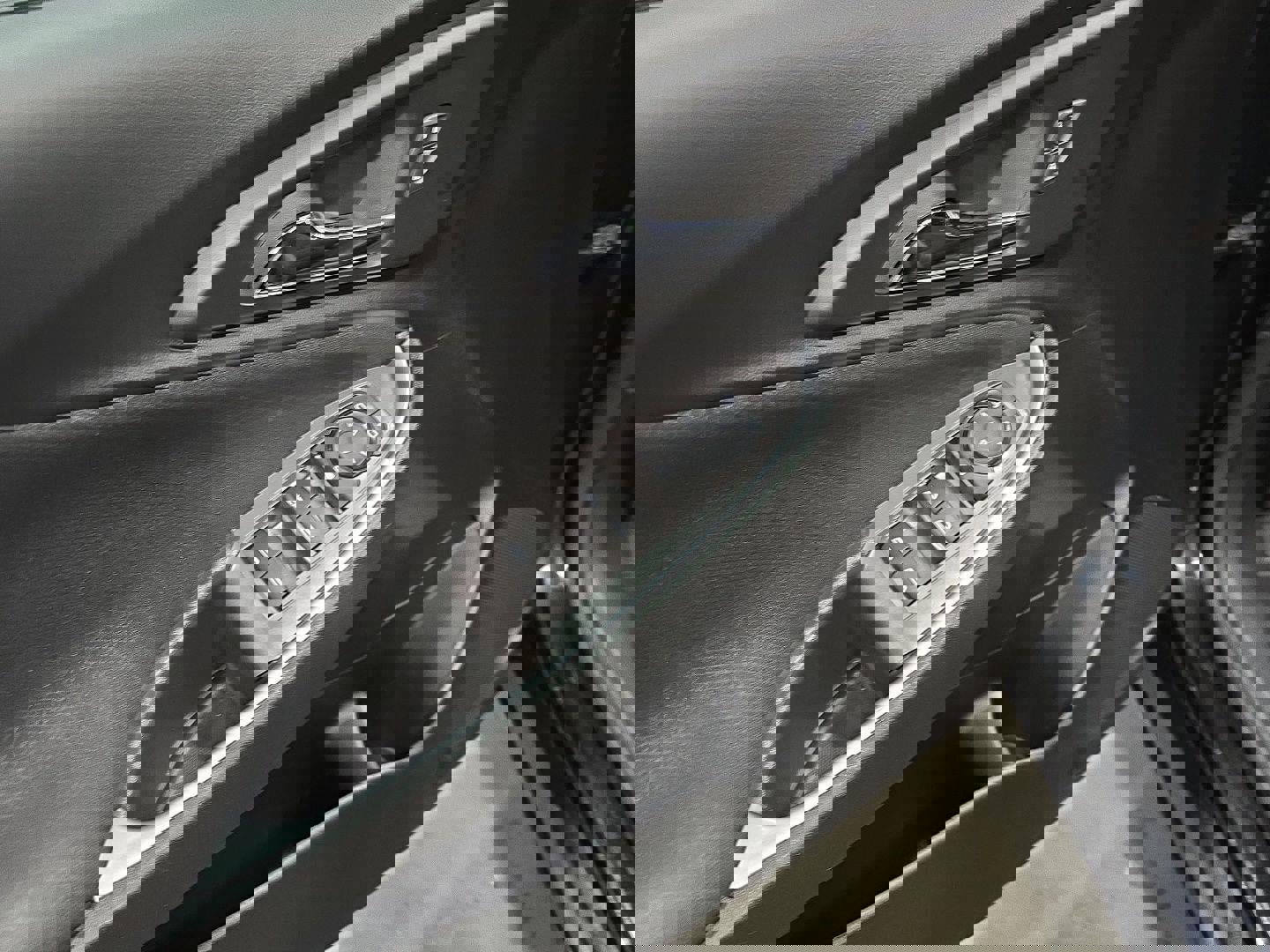 Used 2024 Chevrolet Malibu LT image 9