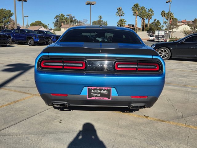 Used 2019 Dodge Challenger SXT w/ Blacktop Package image 7