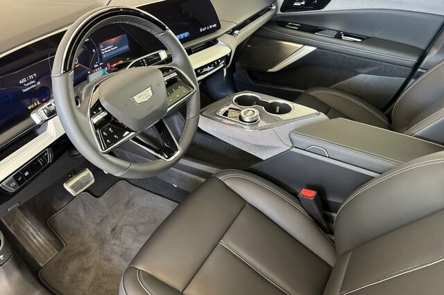 New 2027 Cadillac Optiq Sport RWD image 10