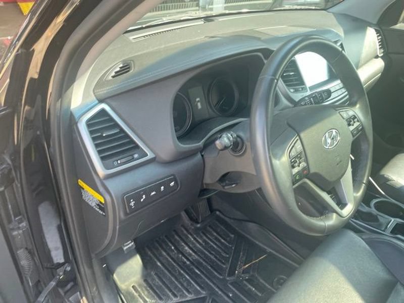 Used 2016 Hyundai Tucson Limited w/ Option Group 03 AWD/4WD image 14