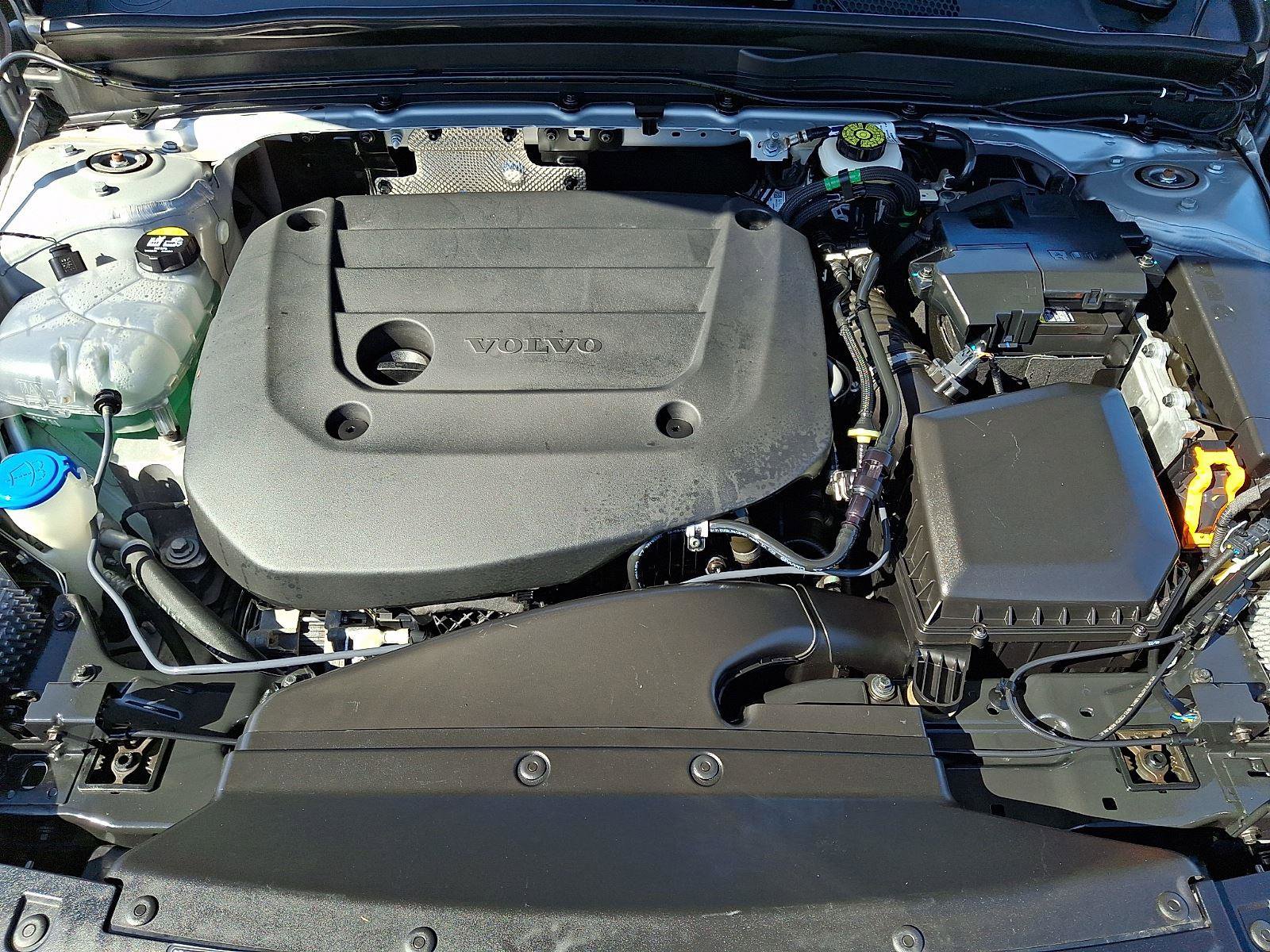 Certified 2023 Volvo XC40 B5 Ultimate w/ Climate Package AWD/4WD image 28