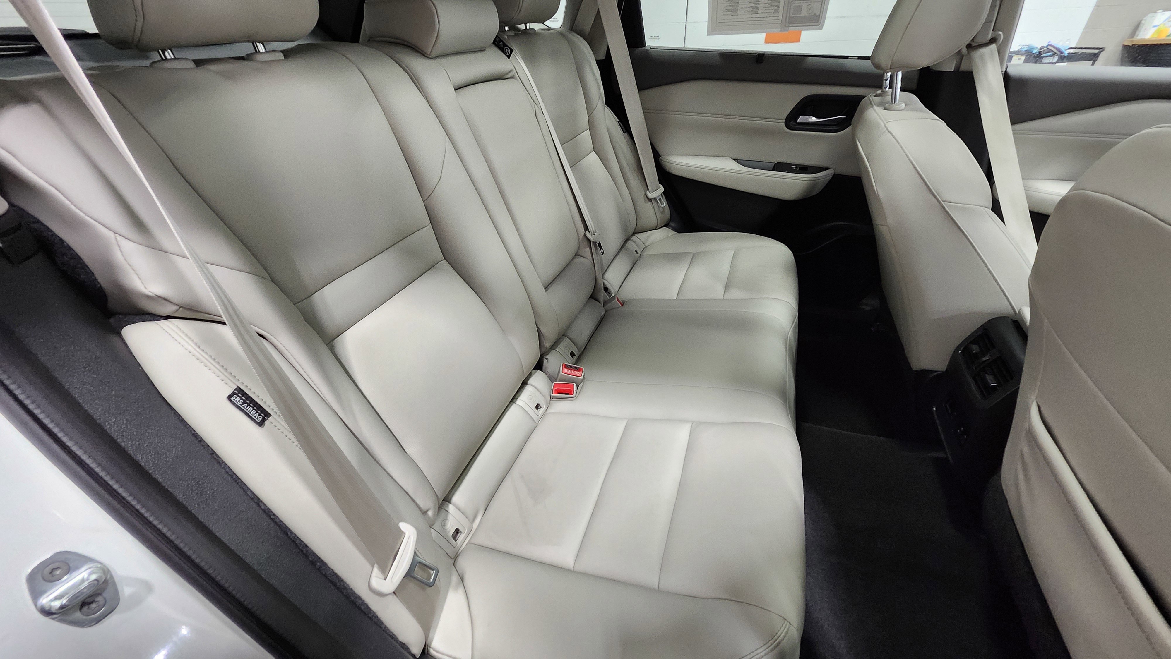 Used 2023 Nissan Rogue SL w/ SL Premium Package image 22