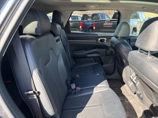 Used 2021 Kia Sorento S w/ Panoramic Sunroof Package image 13