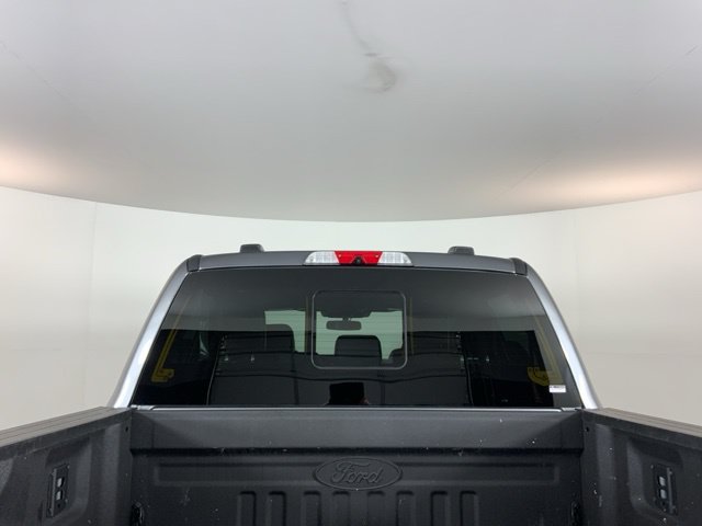 Certified 2024 Ford F350 Platinum w/ FX4 Off-Road Package AWD/4WD image 9