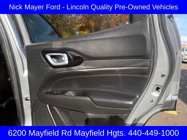 Used 2023 Jeep Compass Trailhawk image 10