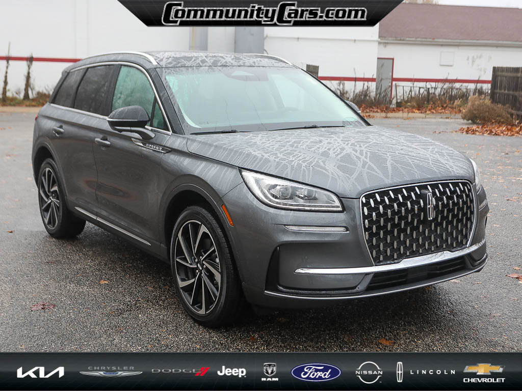 Certified 2023 Lincoln Corsair Reserve w/ Equipment Group 201A image 9