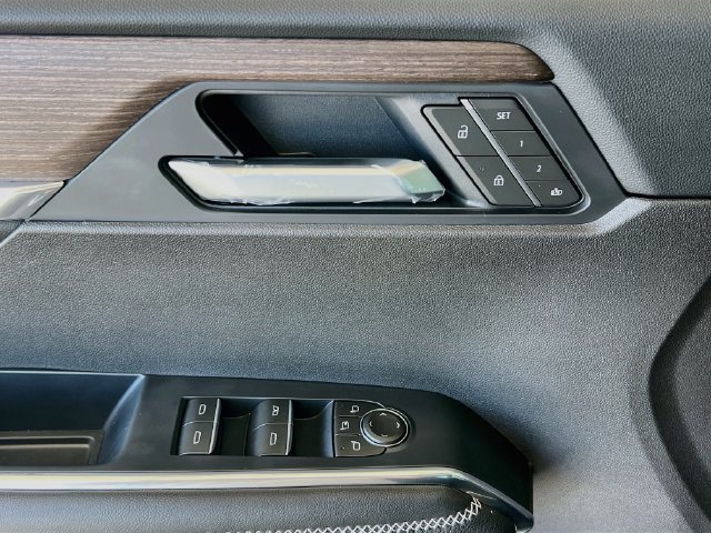 New 2027 GMC Acadia Denali FWD image 13