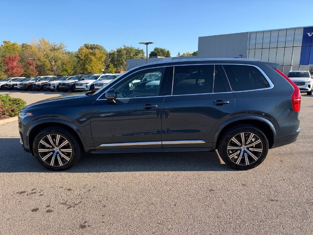 Certified 2024 Volvo XC90 B5 Plus AWD/4WD image 2
