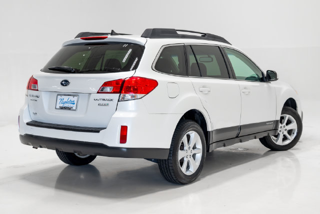 Used 2014 Subaru Outback 2.5i Premium AWD/4WD image 31