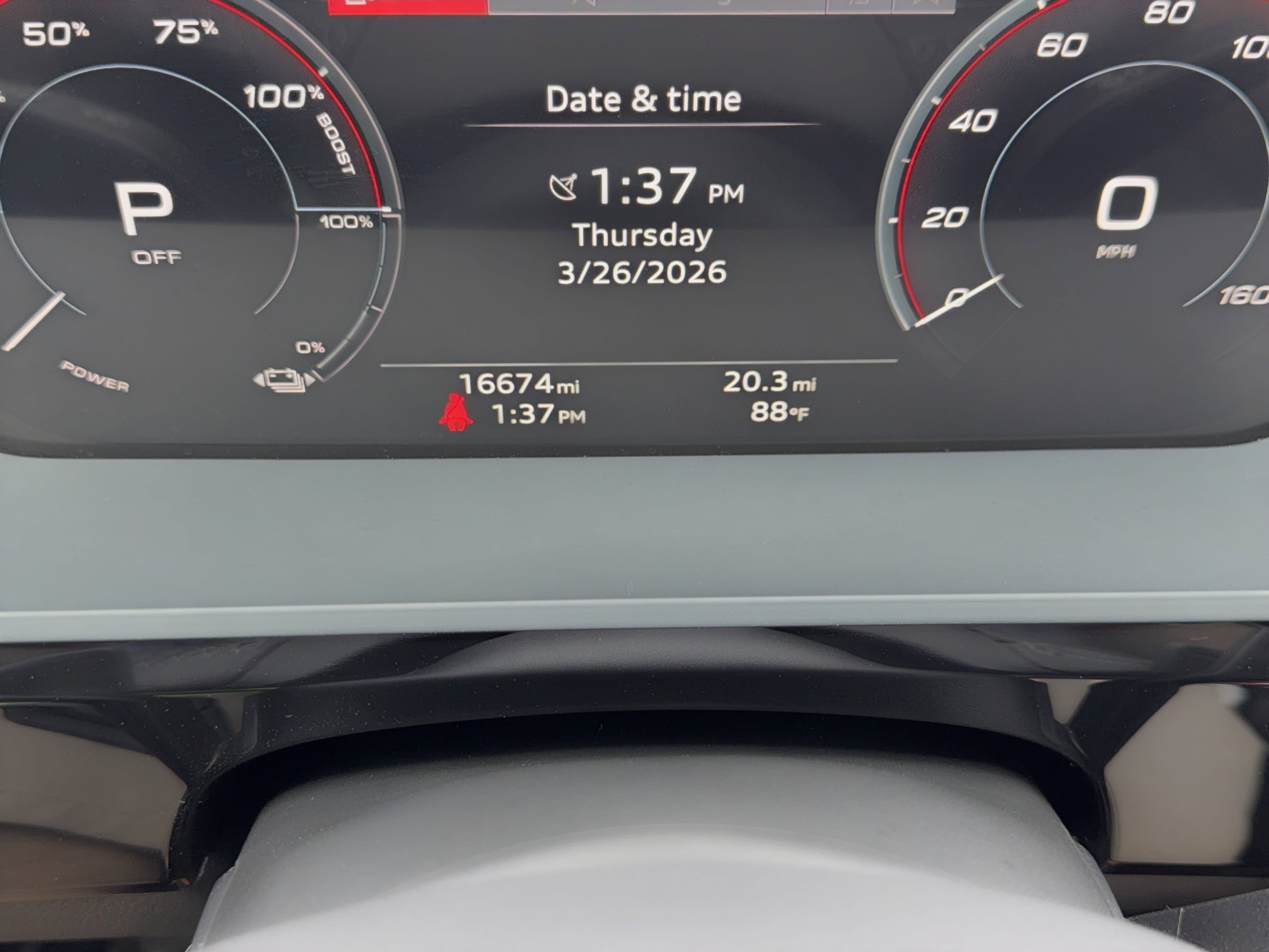 Used 2024 Audi Q8 e-tron Premium Plus w/ Premium Plus Package image 23