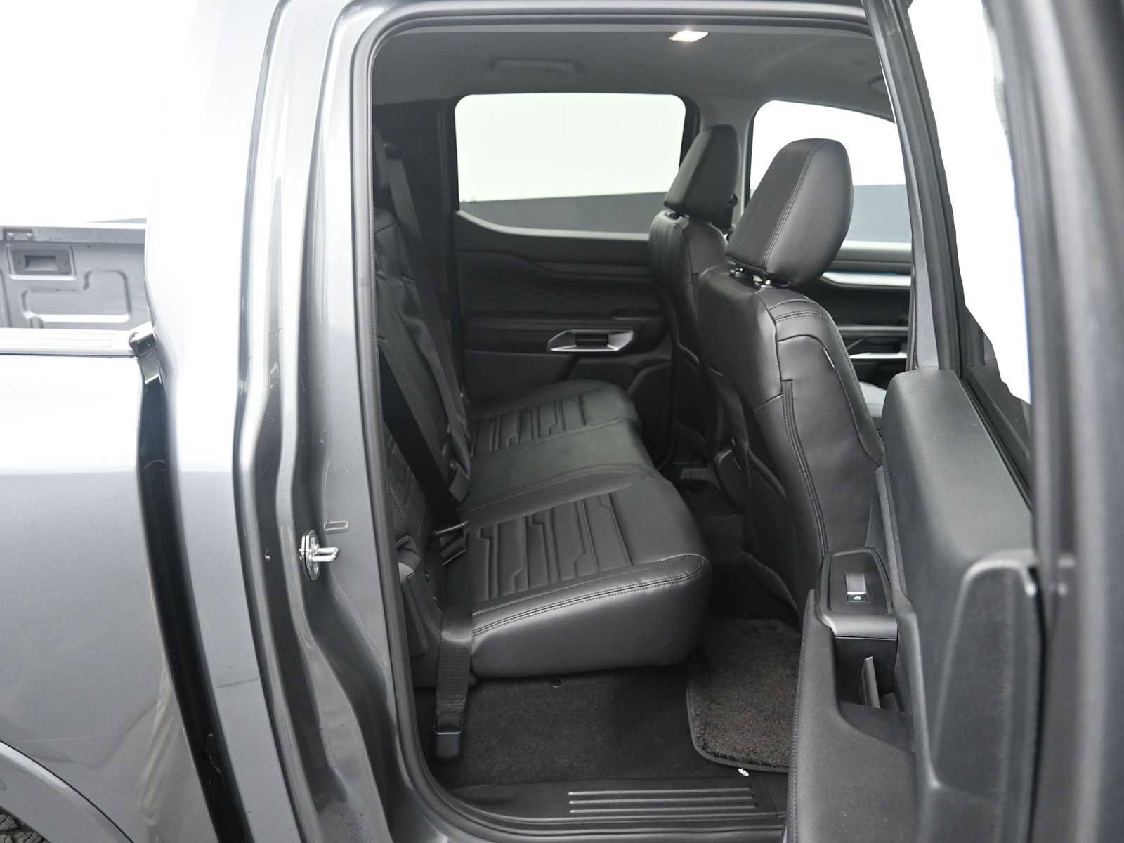 New 2026 Ford Ranger Lariat w/ Black Appearance Package image 11