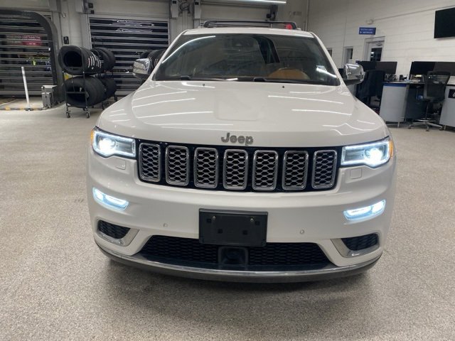 Used 2020 Jeep Grand Cherokee Summit image 2